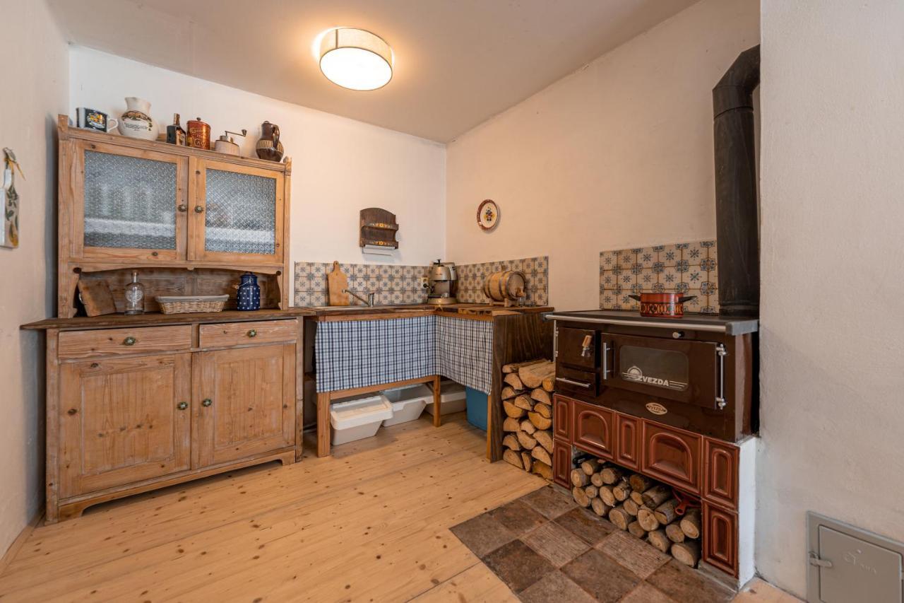 Prizemi Vesnicke Usedlosti - Cozy Village Homestead Vidov Ngoại thất bức ảnh